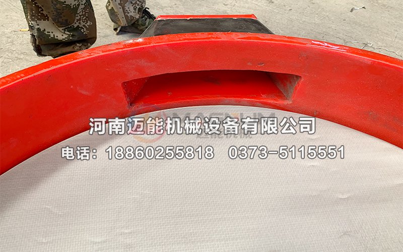 聚氨酯內(nèi)襯不銹鋼振動(dòng)篩